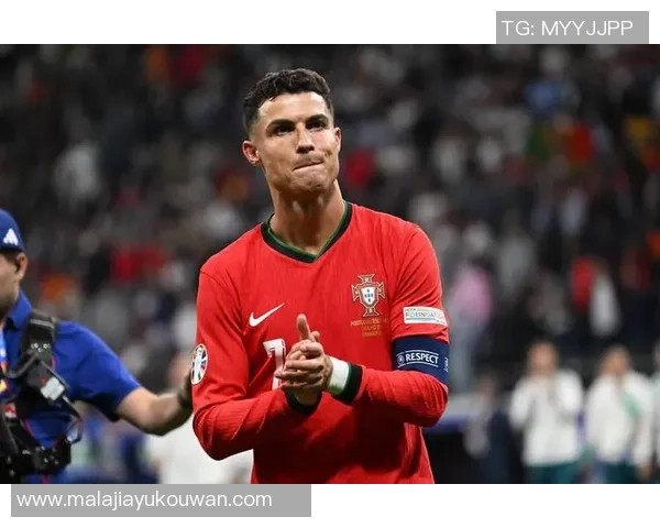 足球明星高清壁纸自制分享让你的桌面焕然一新尽享足球魅力与激情